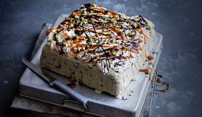 Pistachio and Chocolate Ice Box Cake