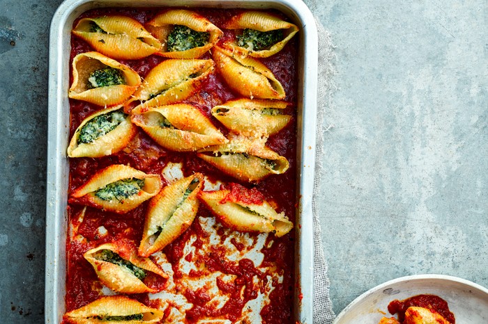 Stuffed Pasta Shells Recipe with Spinach and Ricotta