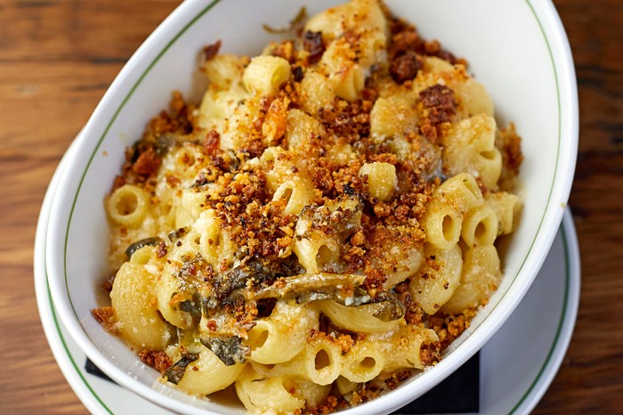 Macaroni and Cheese Recipe With Greens